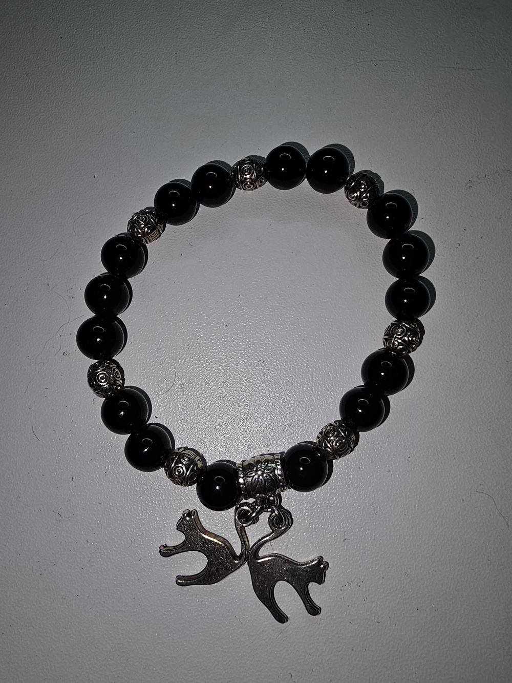 Black Beaded Cat Charm Stretch Bracelet Silver Tone Double Cat Charm